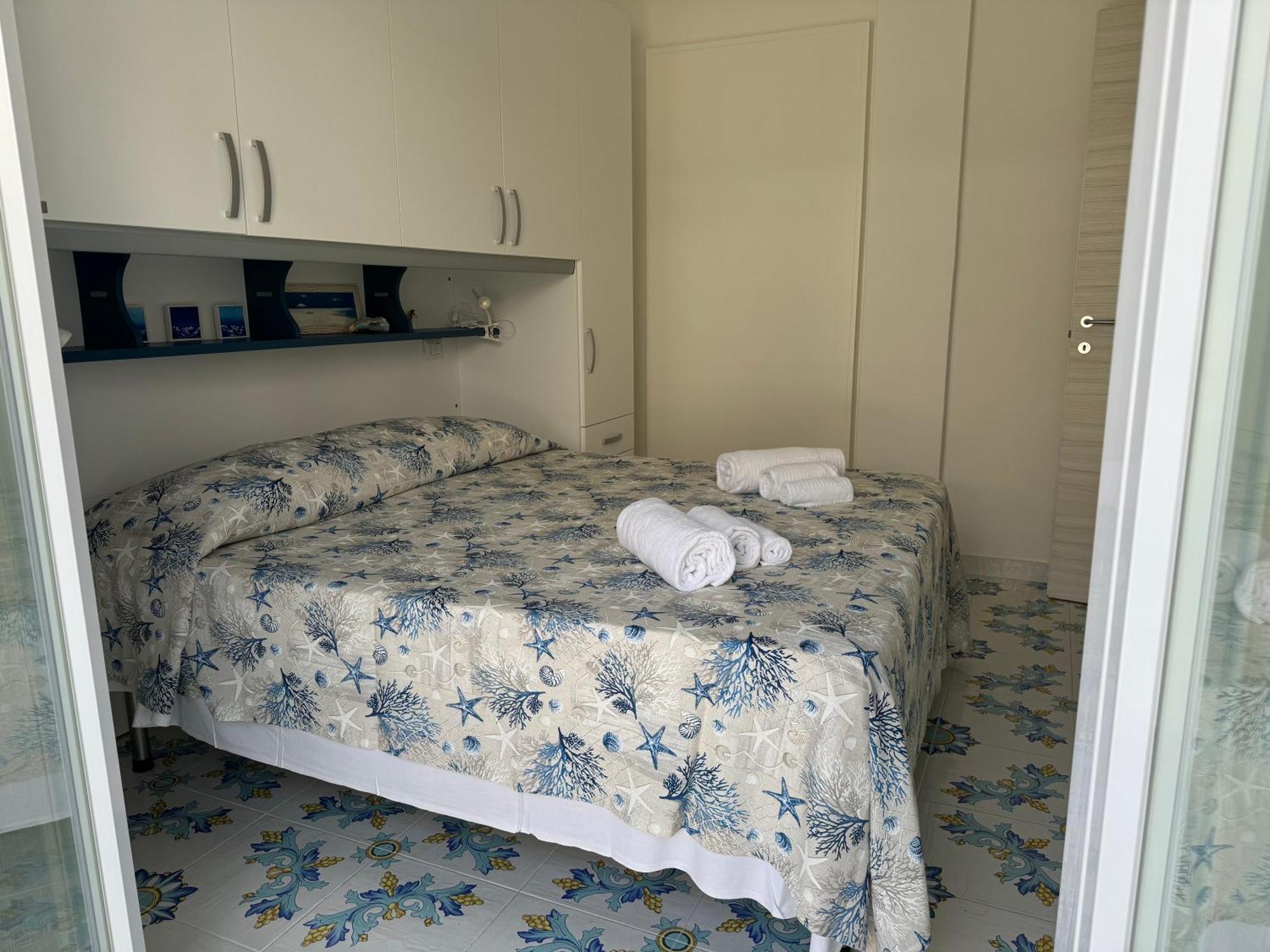 Donna Flora Ischia Appartamento Eksteriør billede